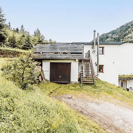 Dp Mountain Lab Top 3 By Interhome Apartman *